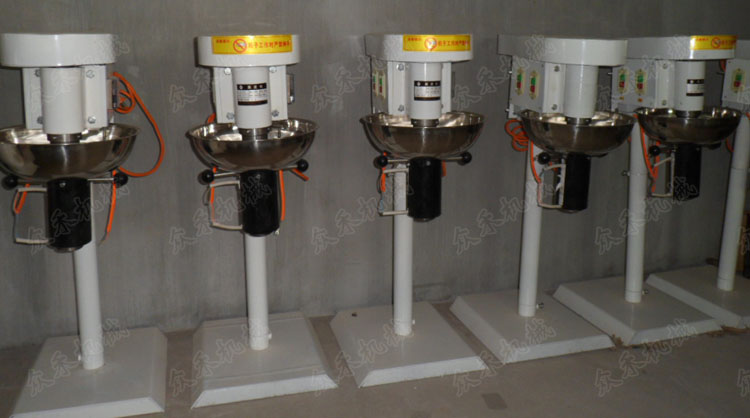 40型立式搟面皮機產(chǎn)品展示