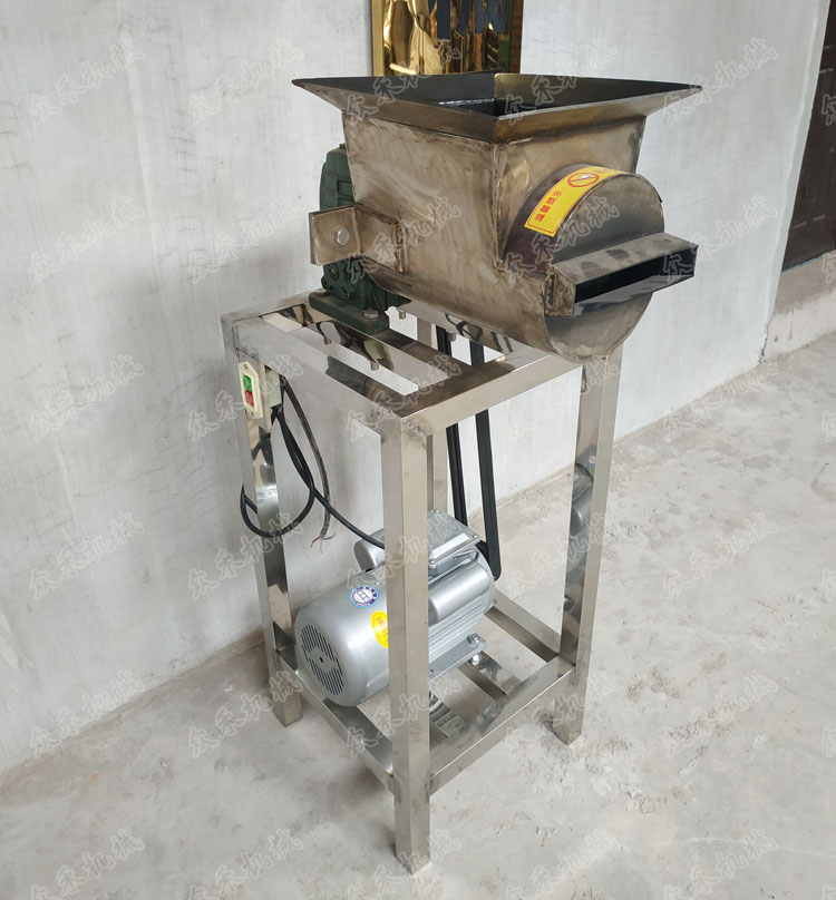 新型仿手工搟面皮揉面機