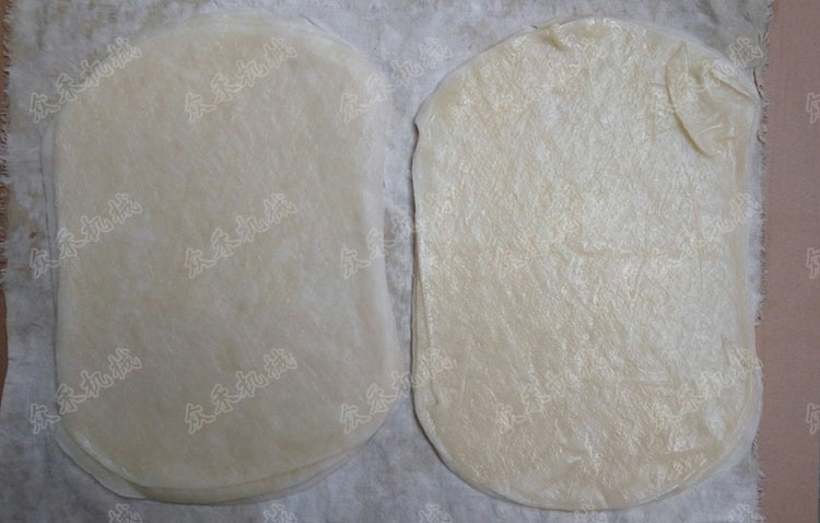 小型搟面皮機(jī)一臺(tái)多少錢岐山手工搟面皮做法