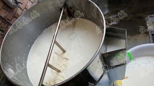 自制涼皮搟面皮面筋怎么做好吃面皮洗面機(jī)洗面