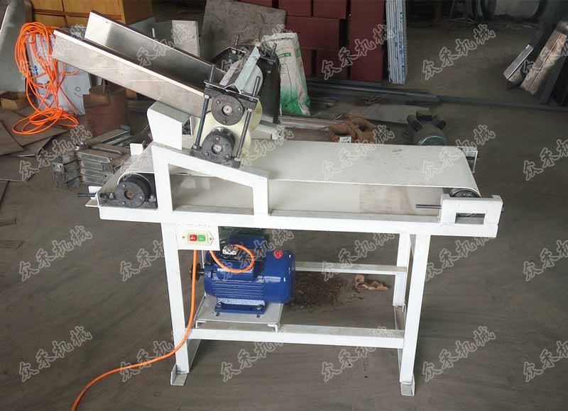 角鐵款普通仿手工搟面皮揉面機